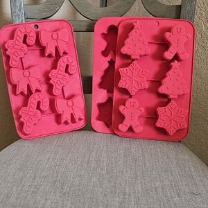 Red Silicone Holiday Baking Molds